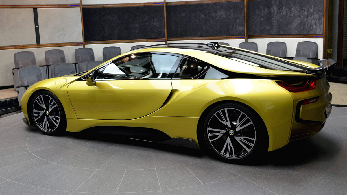 BMW ABU DHABI APRESENTA UM i8 PREPARADO PELA AC SCHNITZER PINTADO DE ‘AUSTIN YELLOW’ METALIZADO, foto 2