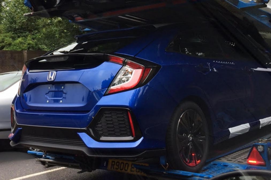 NOVO HONDA CIVIC HATCH FOI VISTO SEM CAMUFLAGEM, foto 3