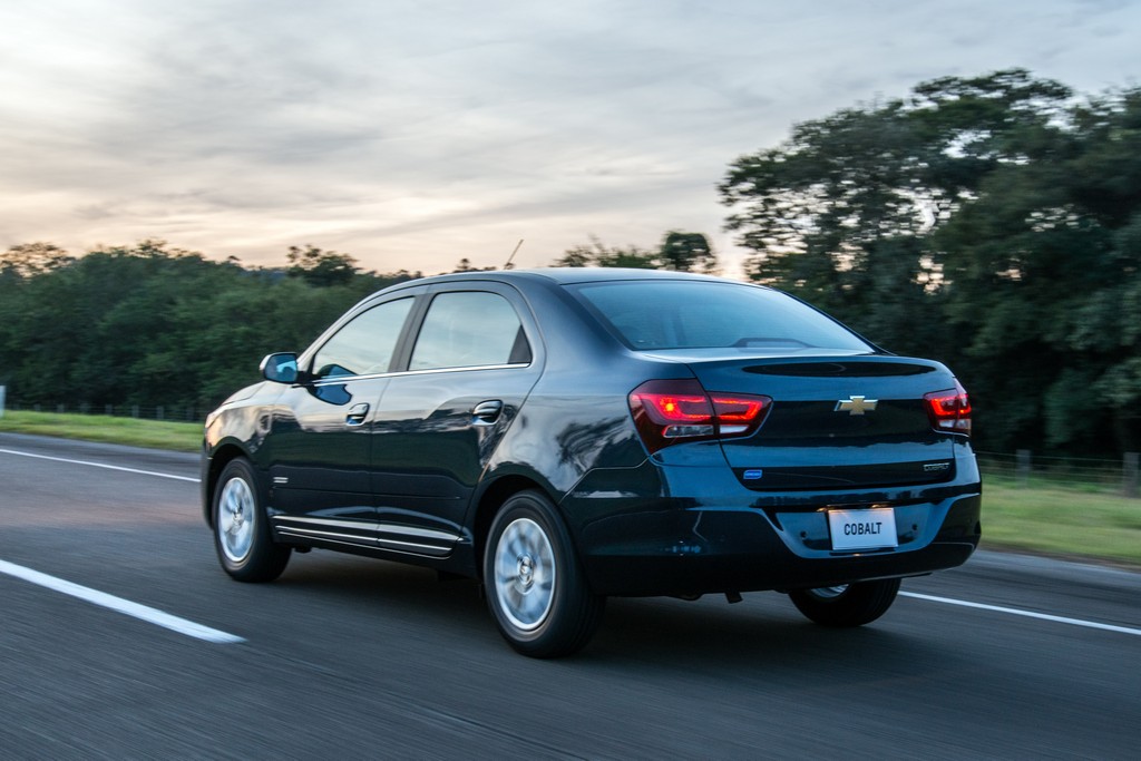 COM SISTEMA ECO, COBALT 1.8 FICA MAIS CONFORTÁVEL, ECONÔMICO E POTENTE, foto 2