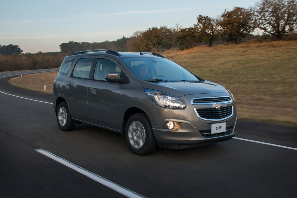 CHEVROLET SPIN 2017 CHEGA COM NOVIDADES MECÂNICAS E TECNOLÓGICAS, foto 19