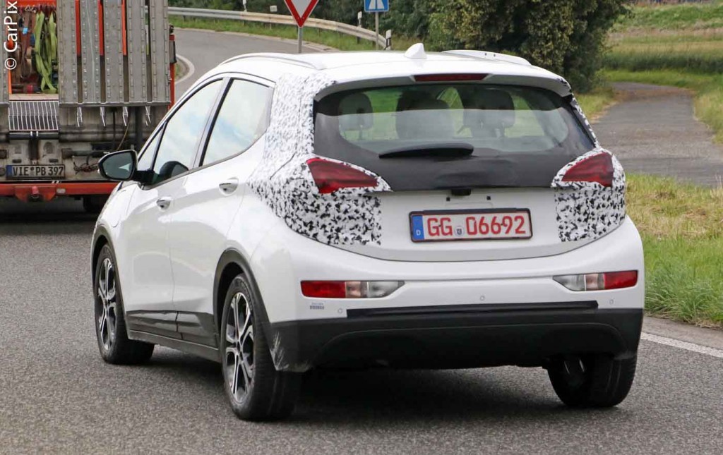 OPEL AMPERA-e JÁ ESTÁ RODANDO EM TESTES PELA EUROPA, foto 9