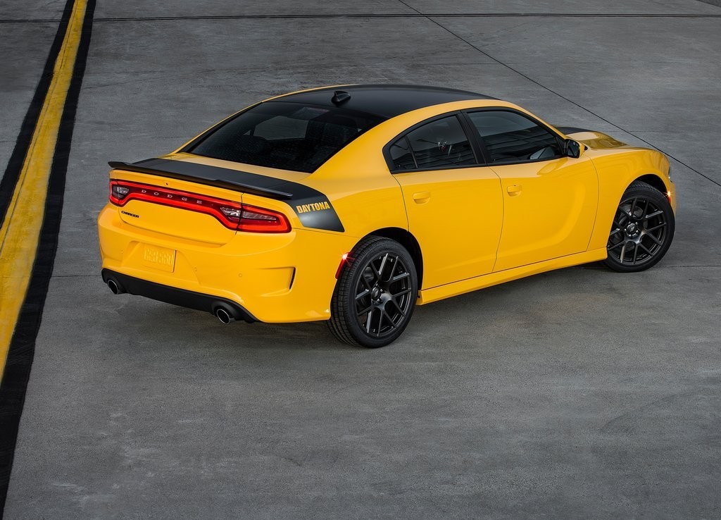 DODGE CHARGER DAYTONA E DAYTONA 392: UM TRIBUTO AOS CLÁSSICOS DA MARCA DE MICHIGAN, foto 4