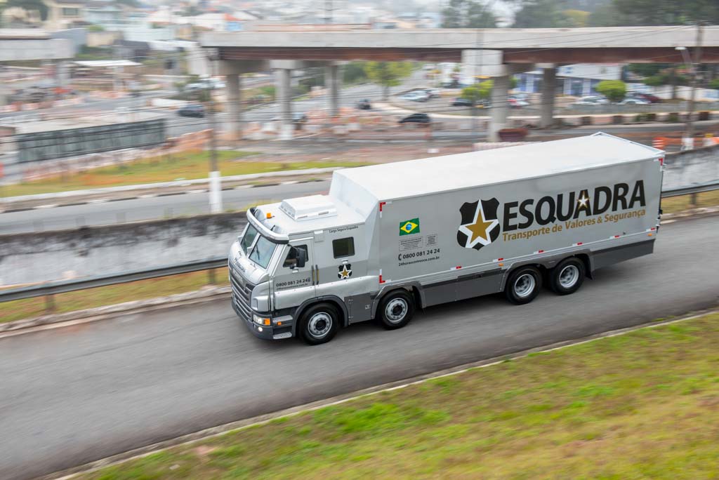SCANIA VENDE CAMINHÕES BLINDADOS PARA A ESQUADRA, foto 7