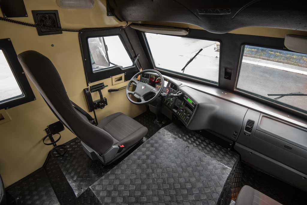 SCANIA VENDE CAMINHÕES BLINDADOS PARA A ESQUADRA, foto 8