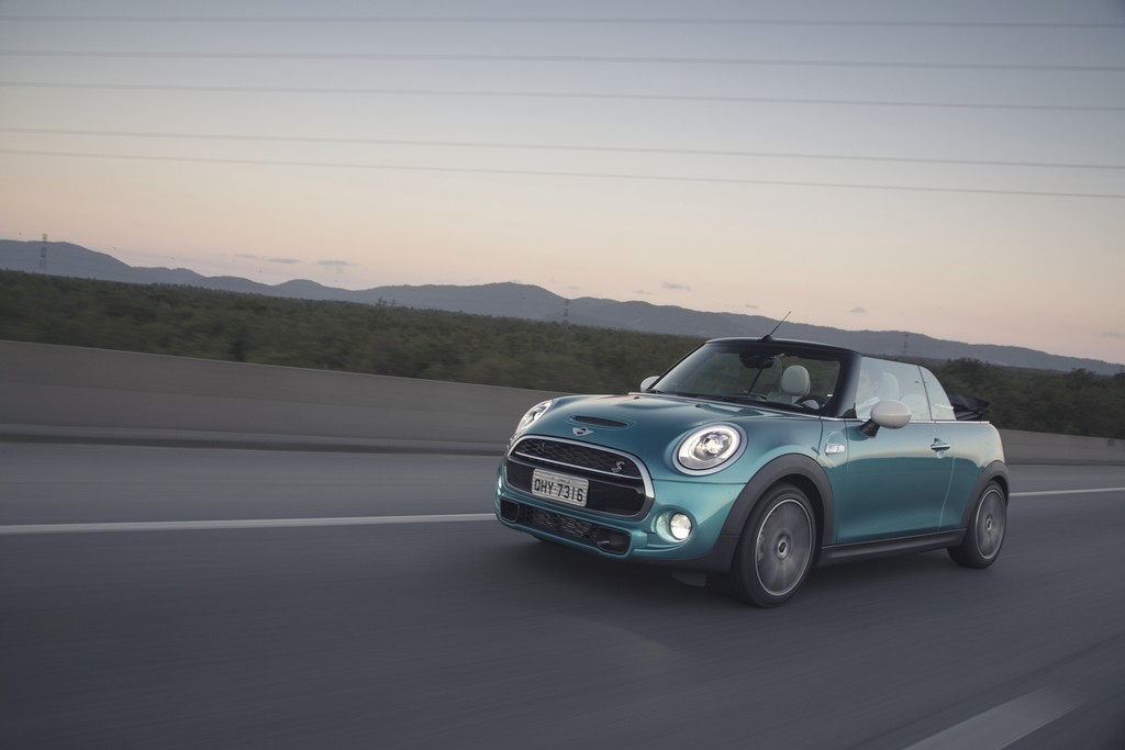 NOVA GERAÇÃO DO MINI CABRIO CHEGA AO BRASIL POR R$ 164.950, foto 11