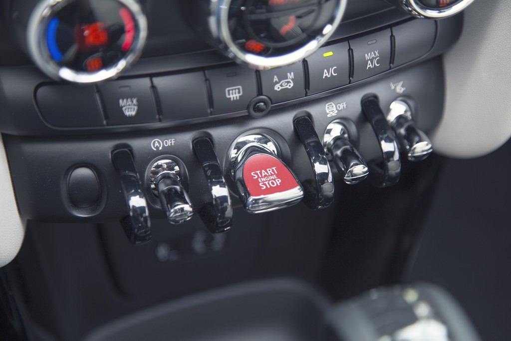 NOVA GERAÇÃO DO MINI CABRIO CHEGA AO BRASIL POR R$ 164.950, foto 28