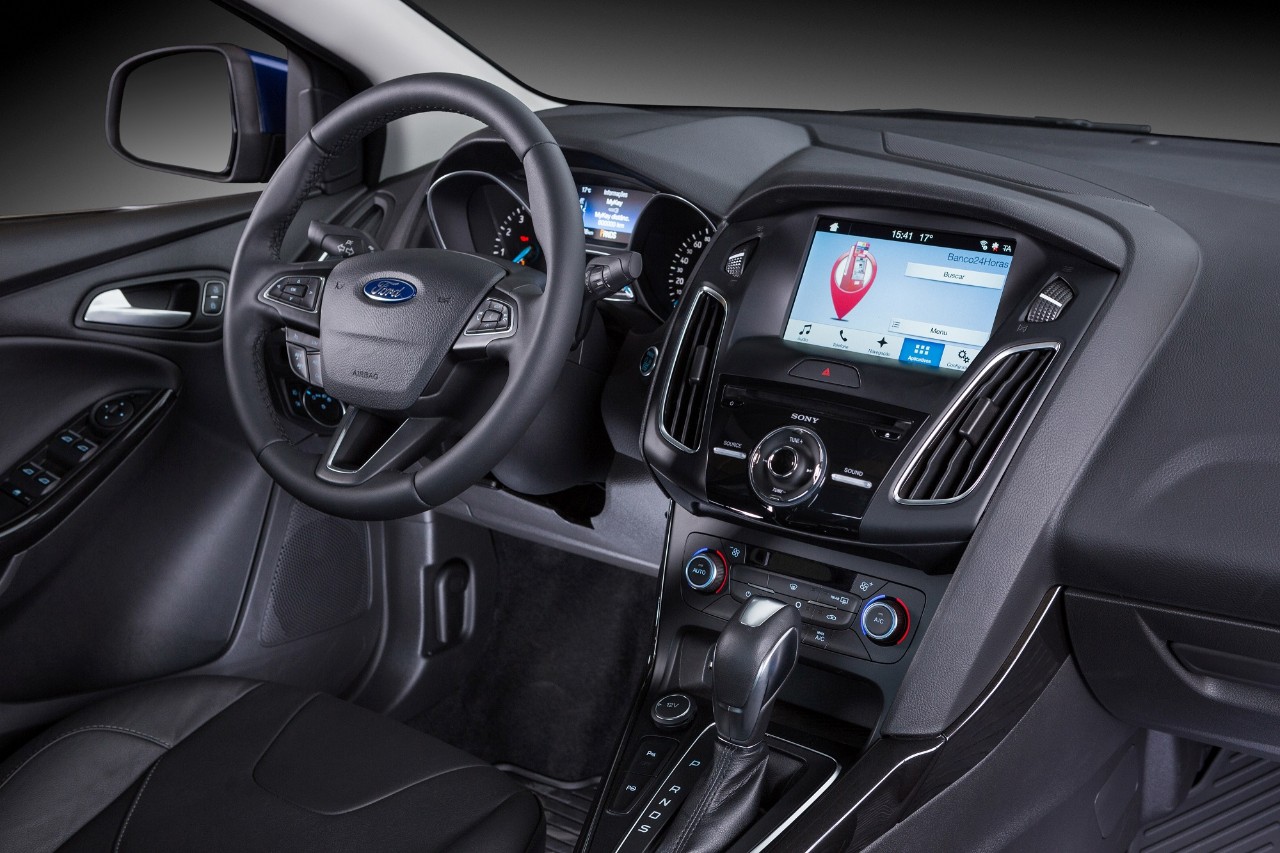 FORD LANÇA O FOCUS 2017 COM LUZ DIURNA DE LED E O SISTEMA DE CONECTIVIDADE MAIS COMPLETO DA INDÚSTRIA, foto 4