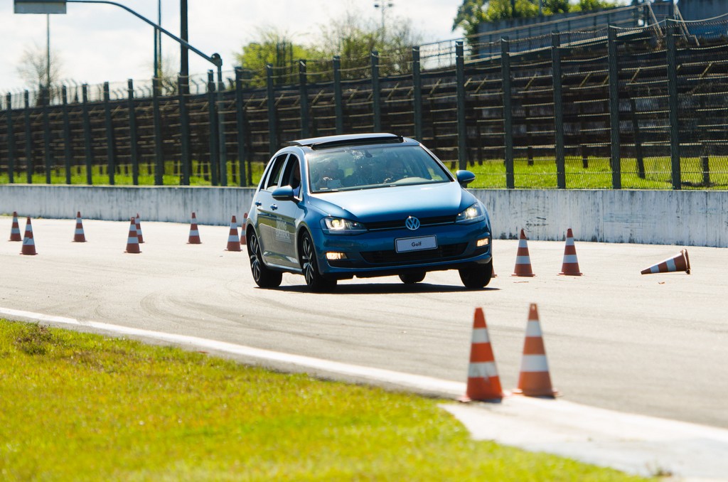 VOLKSWAGEN COLOCA À DISPOSIÇÃO TODO O SEU PORTFÓLIO NA ETAPA DE SÃO PAULO DO DRIVING EXPERIENCE 2016, foto 1