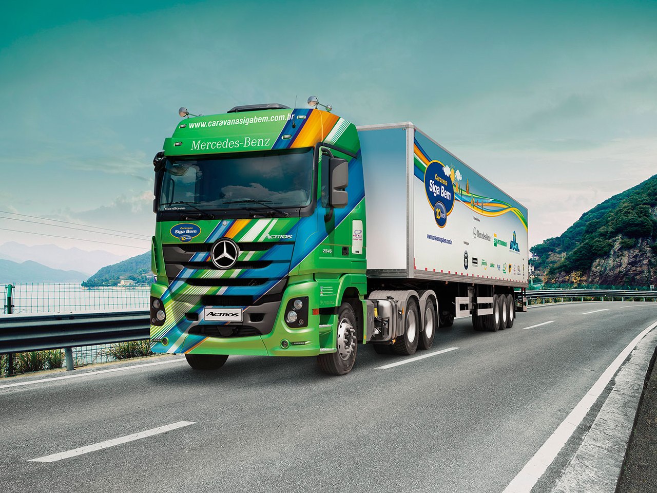 CAMINHÕES MERCEDES-BENZ RETORNAM ÀS ESTRADAS PARA RODAR 30.000 QUILÔMETROS EM CARAVANA PELO PAÍS, foto 2
