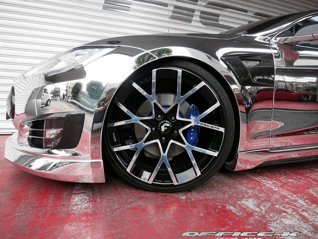 OFFICE-K APRESENTA UM TESLA MODEL S QUE REFLETE TUDO, foto 11