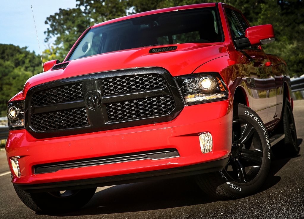 RAM 1500 NIGHT PACKAGE: MAIS ALGUNS EXTRAS DE PERSONALIZAÇÃO, foto 1