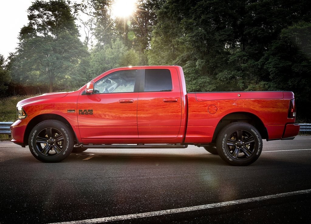 RAM 1500 NIGHT PACKAGE: MAIS ALGUNS EXTRAS DE PERSONALIZAÇÃO, foto 3