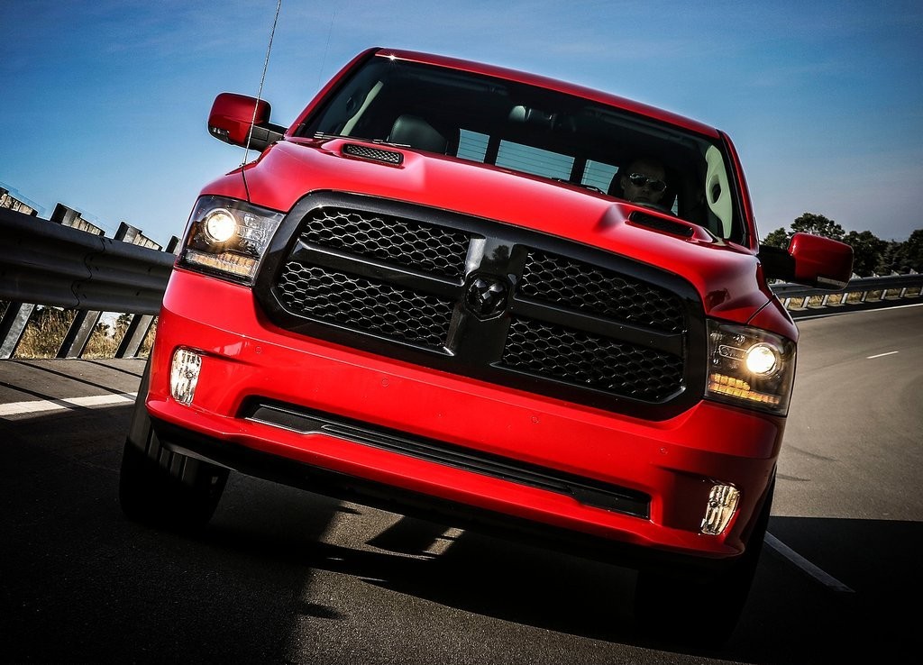RAM 1500 NIGHT PACKAGE: MAIS ALGUNS EXTRAS DE PERSONALIZAÇÃO, foto 9