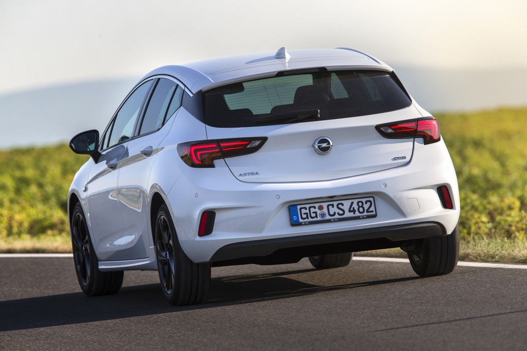 OPEL LANÇA NA EUROPA O ASTRA OPC LINE, foto 4
