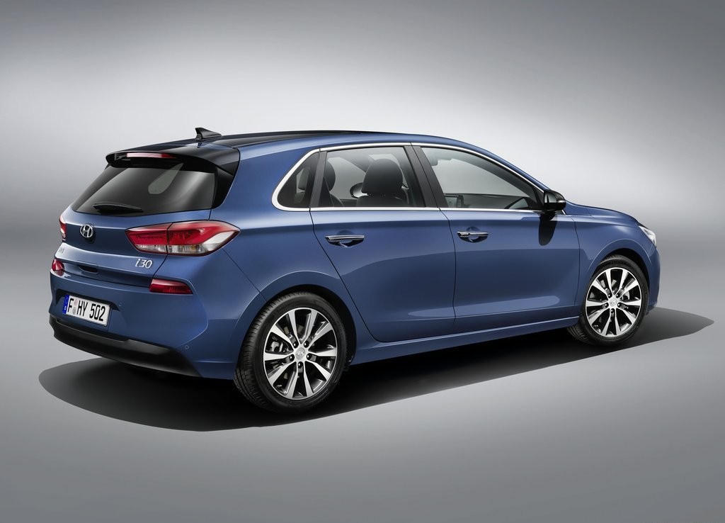 NOVA GERAÇÃO DO HYUNDAI i30 REVELADA ANTES DO SALÃO DE PARIS, foto 3