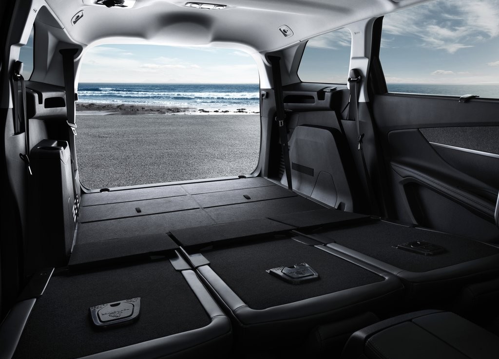 NOVO PEUGEOT 5008 MUDA RADICALMENTE PARA O SEGMENTO SUV, foto 20