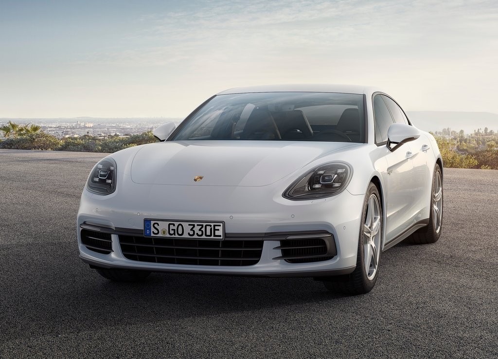 NOVO PORSCHE PANAMERA 4 E-HYBRID: SUSTENTABILIDADE E DESEMPENHO, foto 1