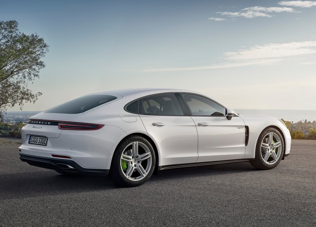NOVO PORSCHE PANAMERA 4 E-HYBRID: SUSTENTABILIDADE E DESEMPENHO, foto 3