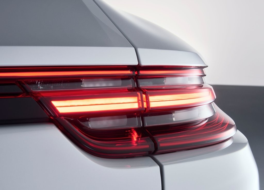 NOVO PORSCHE PANAMERA 4 E-HYBRID: SUSTENTABILIDADE E DESEMPENHO, foto 10