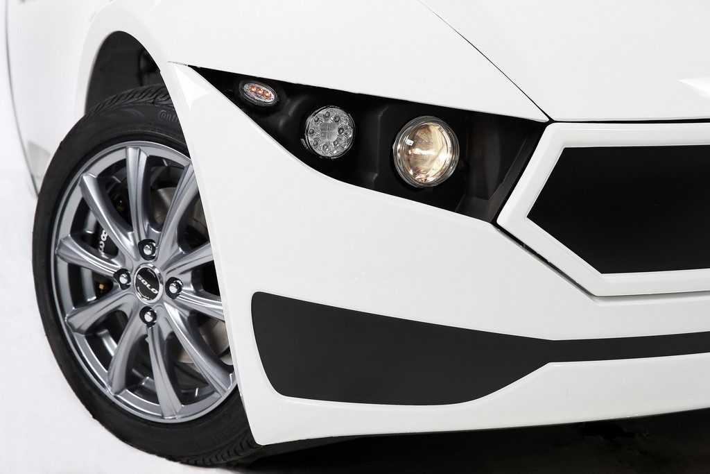 ELECTRA MECCANICA APRESENTA O ELÉTRICO SOLO NO CANADÁ, foto 3