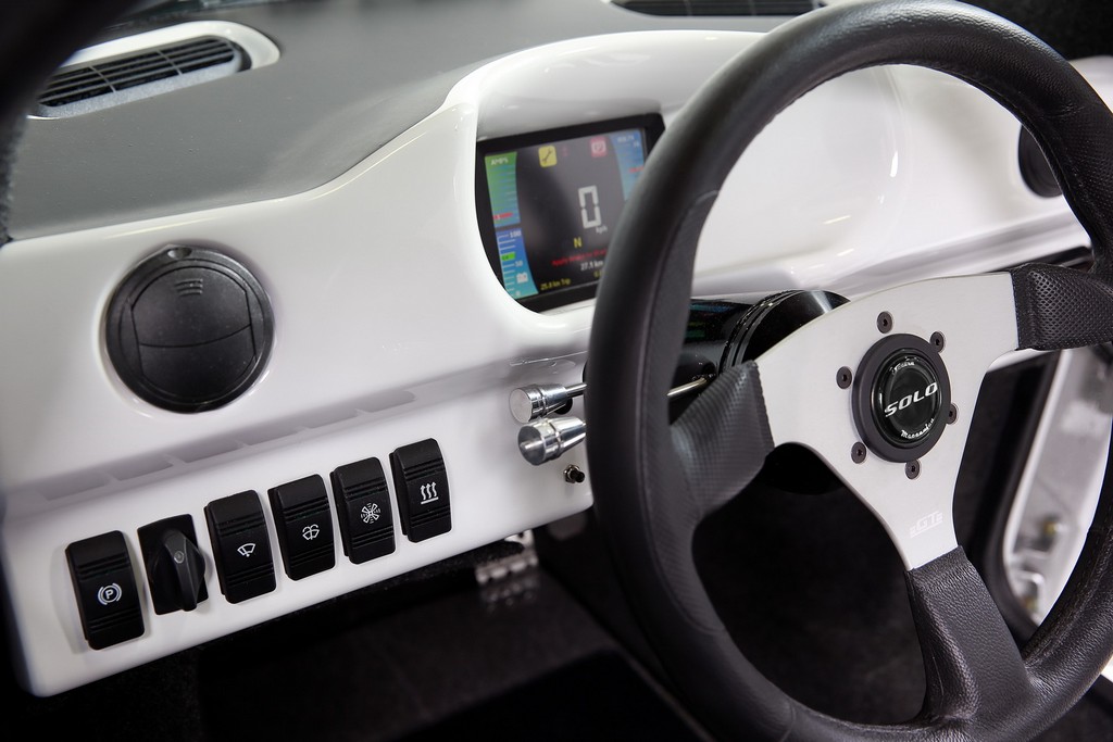 ELECTRA MECCANICA APRESENTA O ELÉTRICO SOLO NO CANADÁ, foto 7