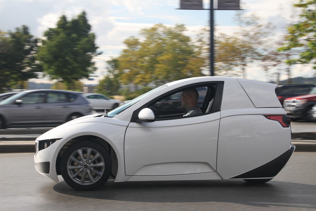 ELECTRA MECCANICA APRESENTA O ELÉTRICO SOLO NO CANADÁ, foto 10