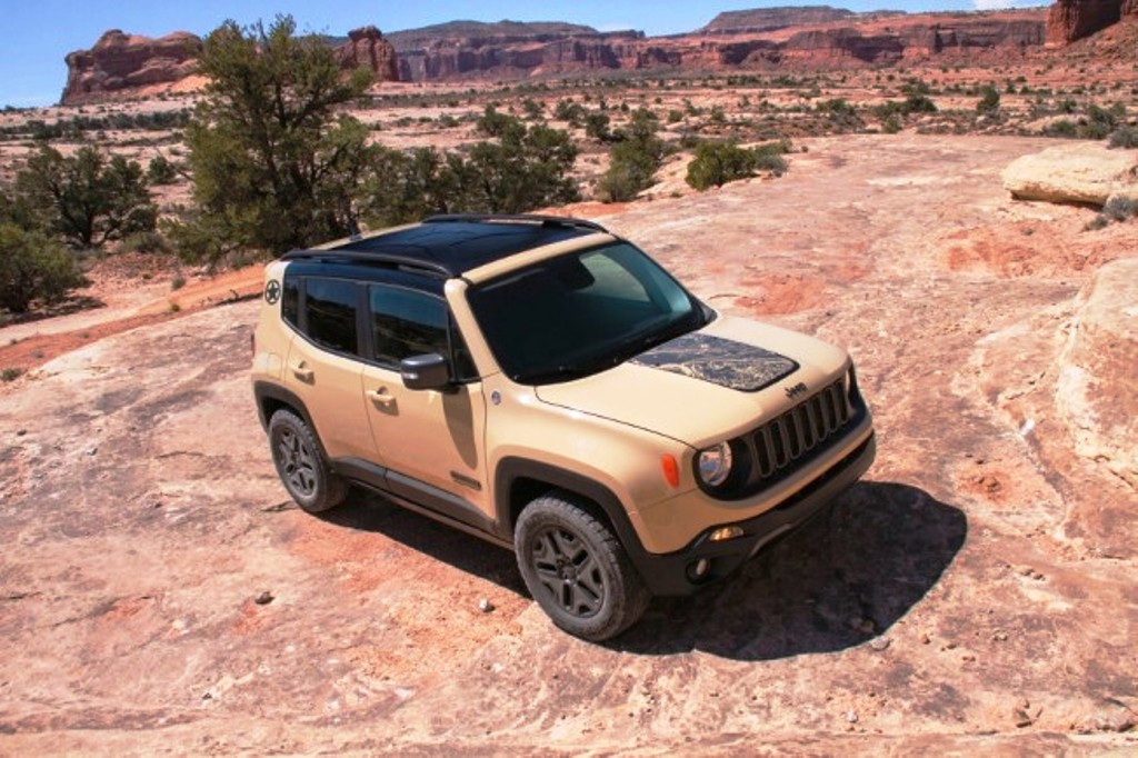JEEP RENEGADE DESERT HAWK SERÁ MOSTRADO EM PARIS, foto 1