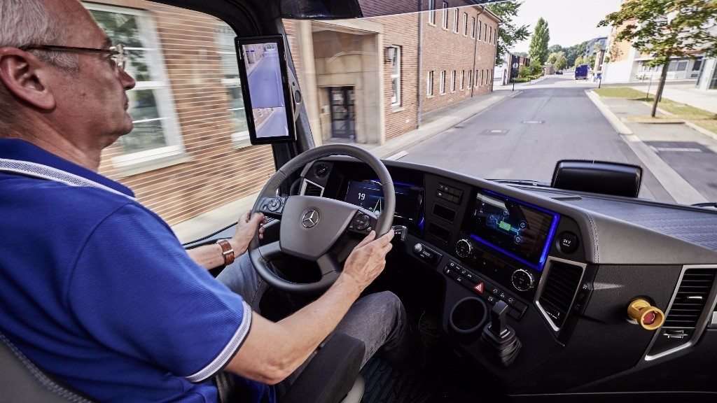 MERCEDES-BENZ URBAN eTRUCK: ESTE É O CAMINHÃO ELÉTRICO DA MARCA DE STUTTGART, foto 11