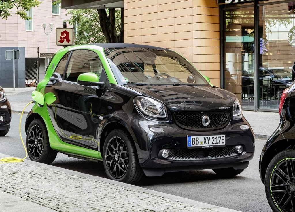 LINHA SMART ELECTRIC DRIVE SERÁ APRESENTADA AO PÚBLICO EM PARIS, foto 1