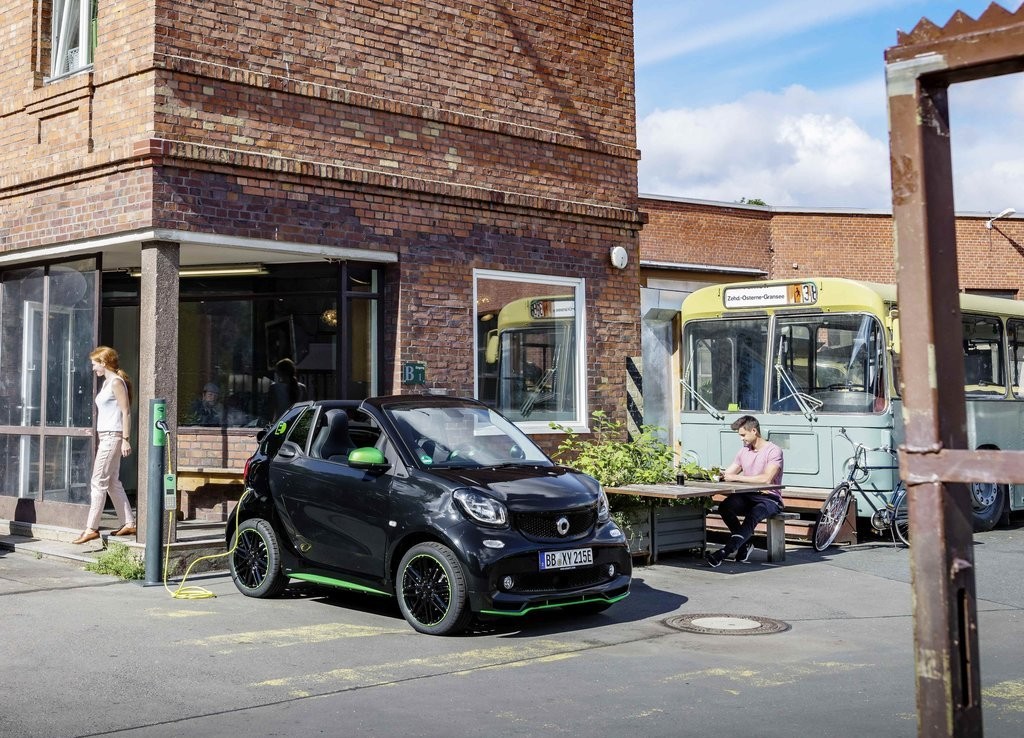 LINHA SMART ELECTRIC DRIVE SERÁ APRESENTADA AO PÚBLICO EM PARIS, foto 36