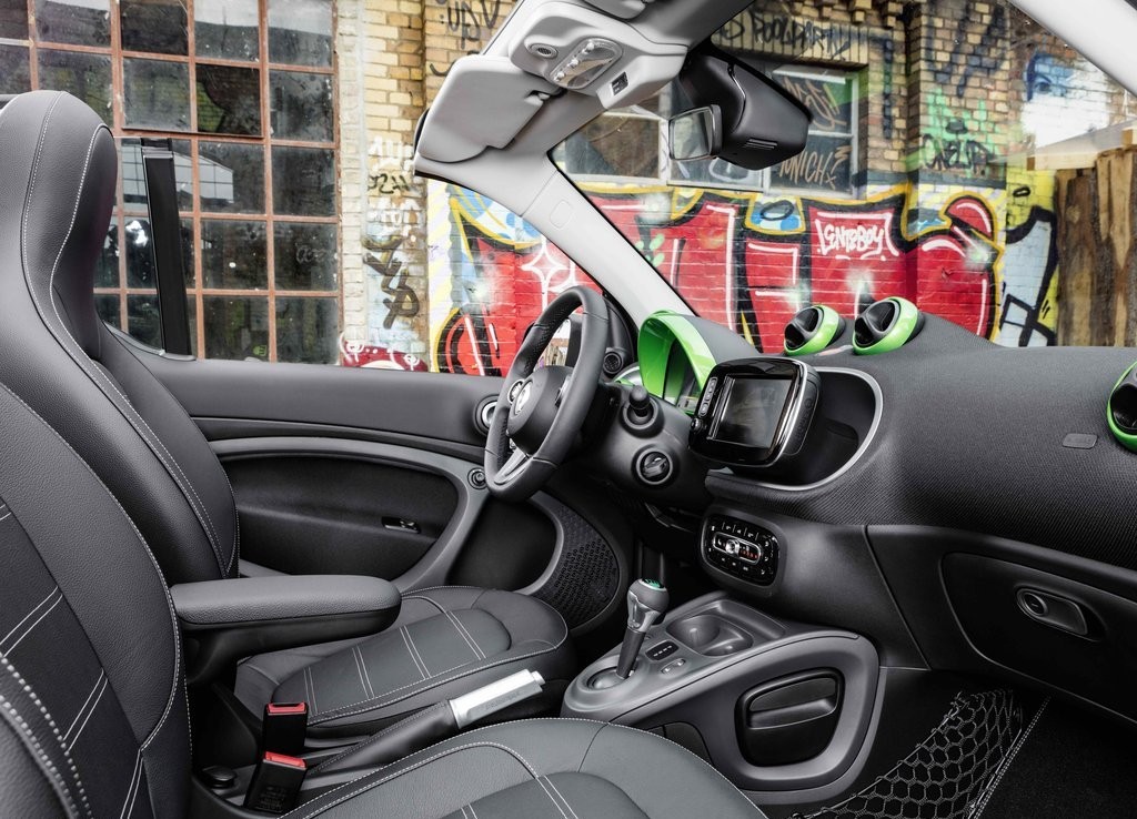LINHA SMART ELECTRIC DRIVE SERÁ APRESENTADA AO PÚBLICO EM PARIS, foto 57