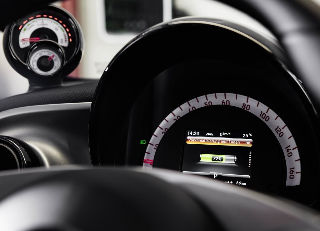 LINHA SMART ELECTRIC DRIVE SERÁ APRESENTADA AO PÚBLICO EM PARIS, foto 90