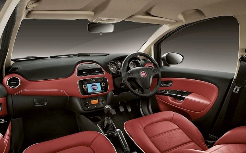 FIAT URBAN CROSS É LANÇADO NA ÍNDIA, foto 2