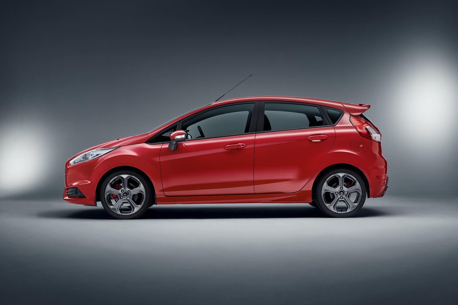 FORD FIESTA ST DE CINCO PORTAS CHEGA AO MERCADO EUROPEU, foto 3