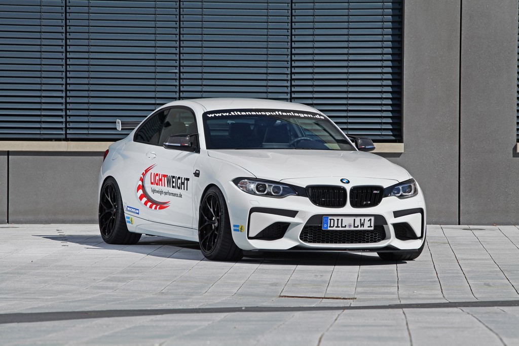 BMW M2 PREPARADO PELA LIGHTWEIGHT PERFORMANCE CHEGA AOS 444 CV, foto 2