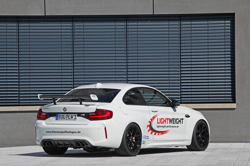 BMW M2 PREPARADO PELA LIGHTWEIGHT PERFORMANCE CHEGA AOS 444 CV, foto 4