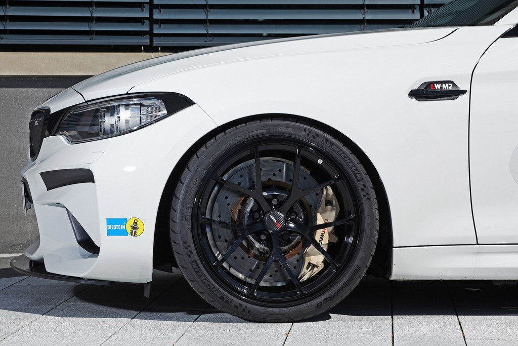 BMW M2 PREPARADO PELA LIGHTWEIGHT PERFORMANCE CHEGA AOS 444 CV, foto 11