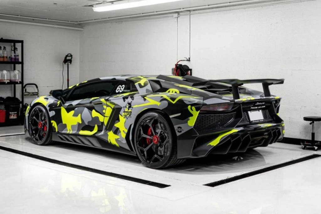 O LAMBORGHINI AVENTADOR SV SPORTS PREPARADO PELA NOVITEC TORADO NÃO PASSA DESPERCEBIDO, foto 3