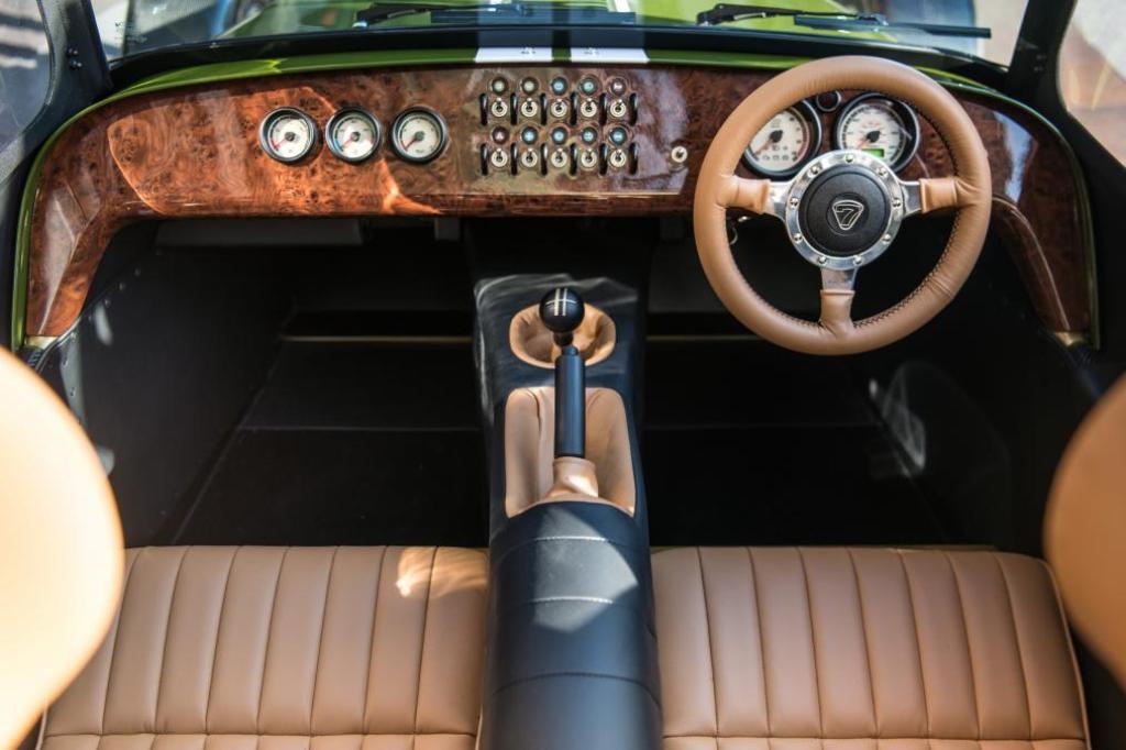 CATERHAM SEVEN HARRODS EDITION: UMA EDIÇÃO ESPECIAL ELEGANTE E EXCLUSIVA, foto 3
