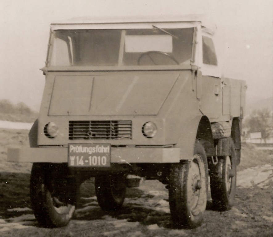 MERCEDES-BENZ UNIMOG COMEMORA 70 ANOS DE HISTÓRIA, foto 1
