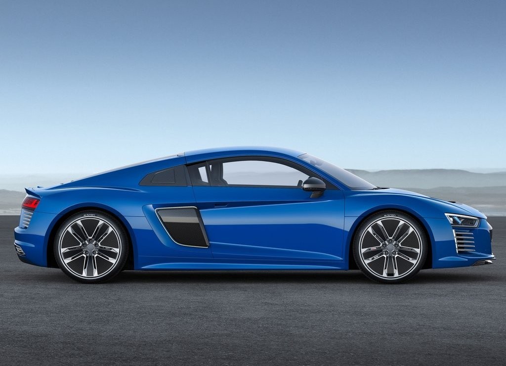 AUDI SUSPENDE AS VENDAS DO R8 E-TRON, MODELO QUE VINHA SENDO FABRICADO QUASE EM SEGREDO, foto 6