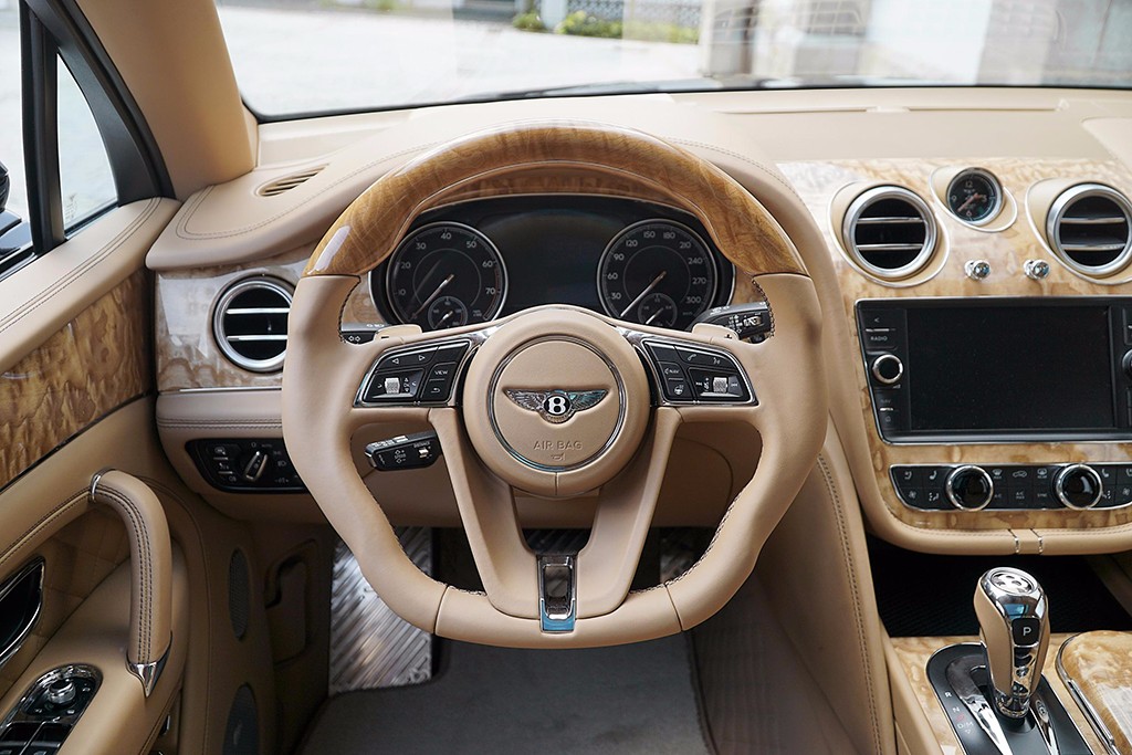 BENTLEY BENTAYGA PREPARADO PELA MANSORY CHEGA COM 700 CV, foto 10
