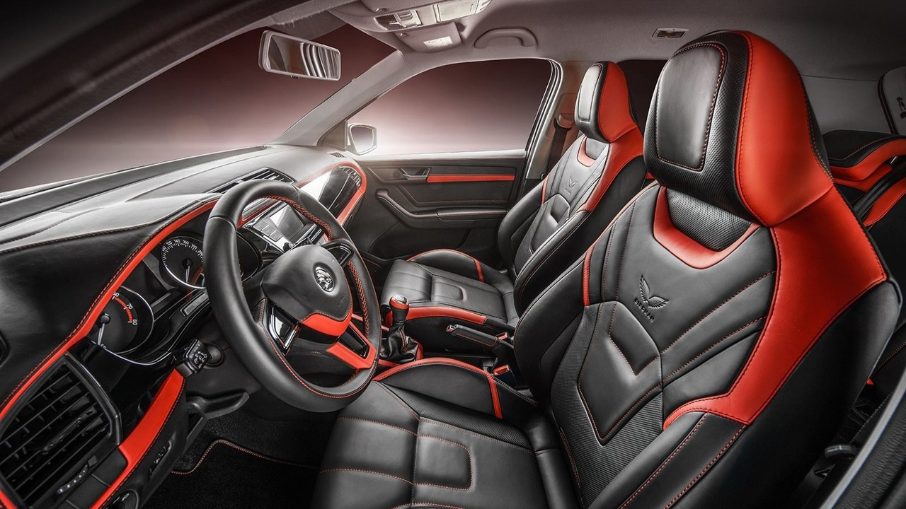 CARLEX DESIGN APRESENTA SEU TRABALHO NO INTERIOR DE UM SKODA FABIA, foto 7
