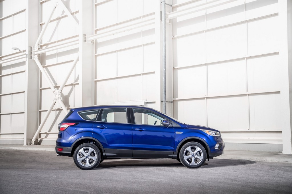 APÓS SER REVELADO EM GENEBRA, FORD KUGA 2017 COMEÇA A SER VENDIDO NA EUROPA, foto 14