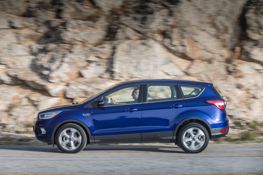 APÓS SER REVELADO EM GENEBRA, FORD KUGA 2017 COMEÇA A SER VENDIDO NA EUROPA, foto 29