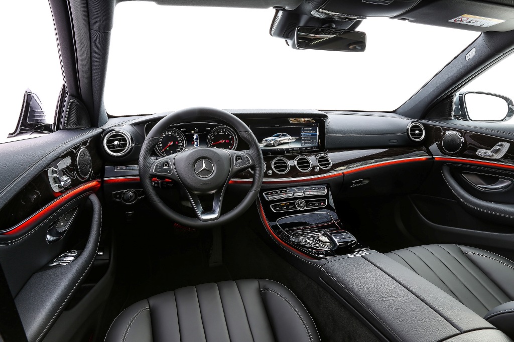 NOVO MERCEDES-BENZ E CLASS É SINÔNIMO DE INTELIGÊNCIA E CHEGA AO BRASIL EM TRÊS VERSÕES, foto 3