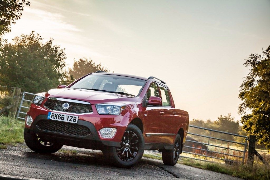 SSANGYONG MUSSO: UMA ATUALIZAÇÃO COM ESTREIA DE NOME, foto 2