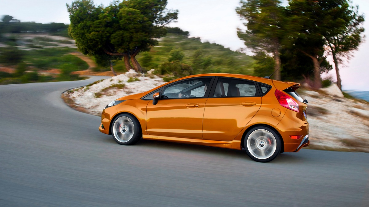 FORD FIESTA ST 2017: ÚNICA MUDANÇA FOI A PALETA DE CORES DO POTENTE COMPACTO, foto 7