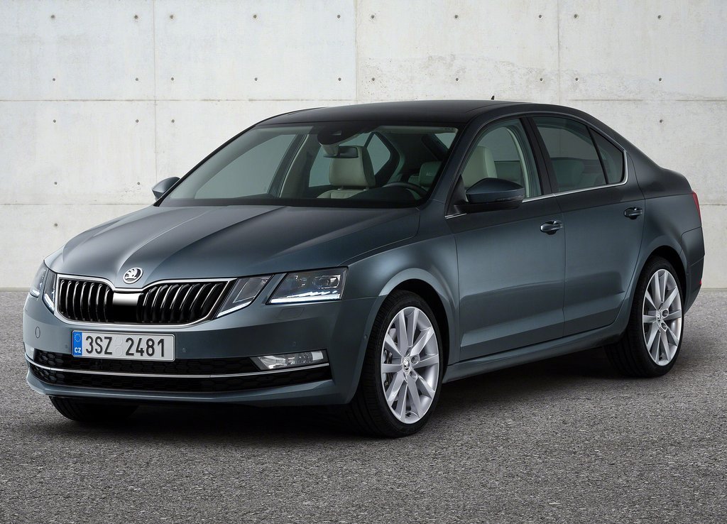 SKODA OCTAVIA SURGE RENOVADO EM SUAS DUAS VERSÕES, foto 1