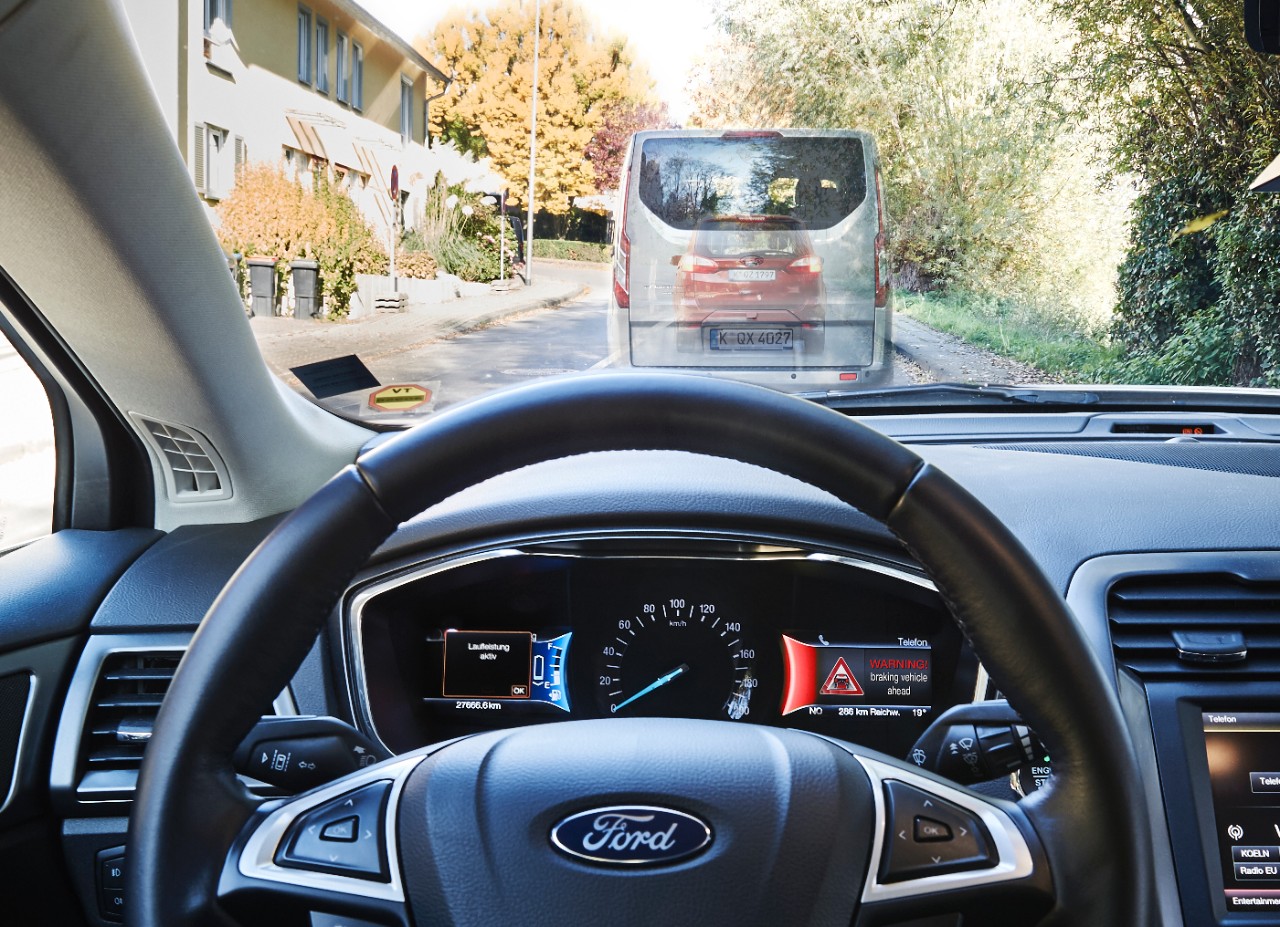 FORD TESTA TECNOLOGIA QUE AVISA VELOCIDADE IDEAL PARA SINAL VERDE, foto 1